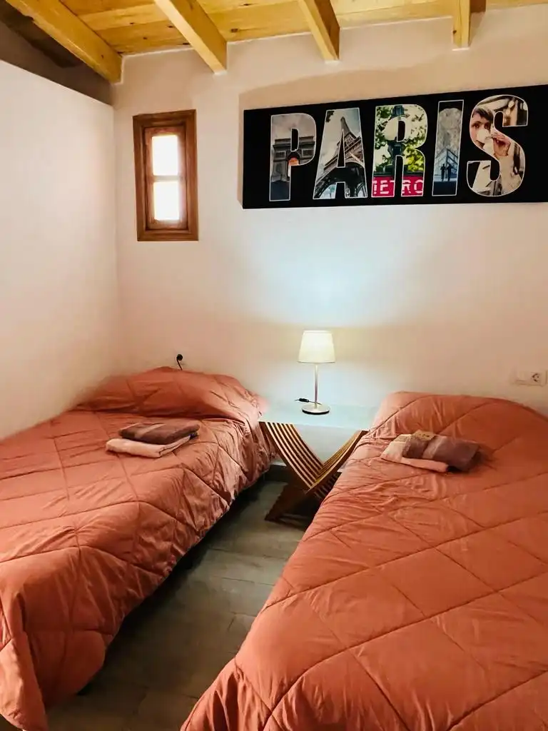 Dormitori de Casa adosada en venda en Guía de Isora amb Jardí privat i Terrassa