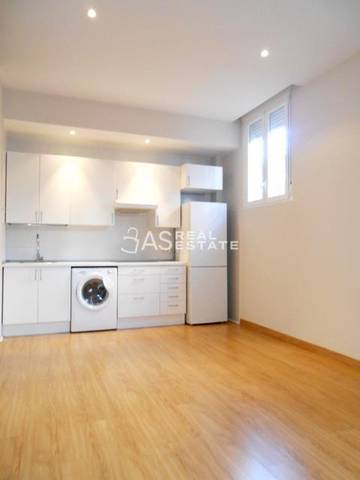 Piso en Venta en Calle Sierra de Cazalla en Numancia