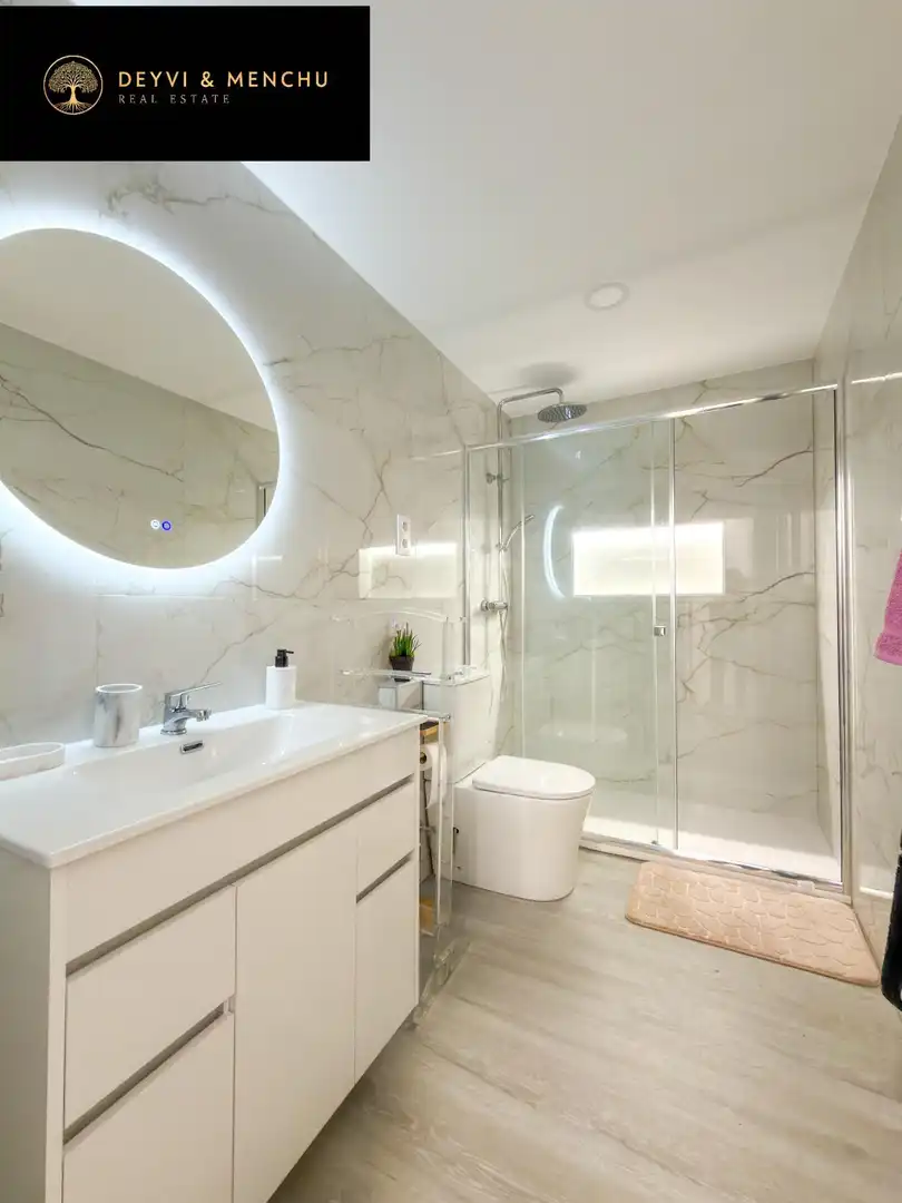 Badezimmer von Wohnung zur untervermieten in Madrid mit Klimaanlage, Heizung und Möbliert