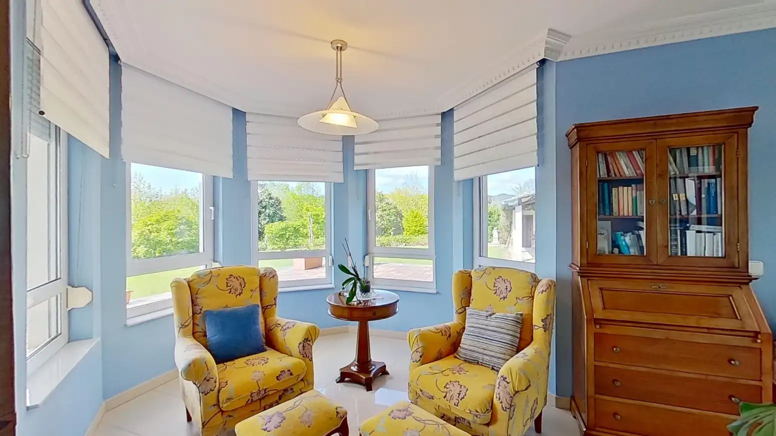 Sala de estar de Casa o chalet en venta en Reocín con Calefacción, Jardín privado y Terraza