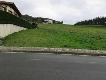 Wohnbaugrundstück zum Verkauf in Orue Auzoa