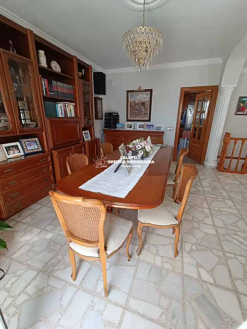 Chalet con piscina en venta en Torre de los escipiones, imagen 4