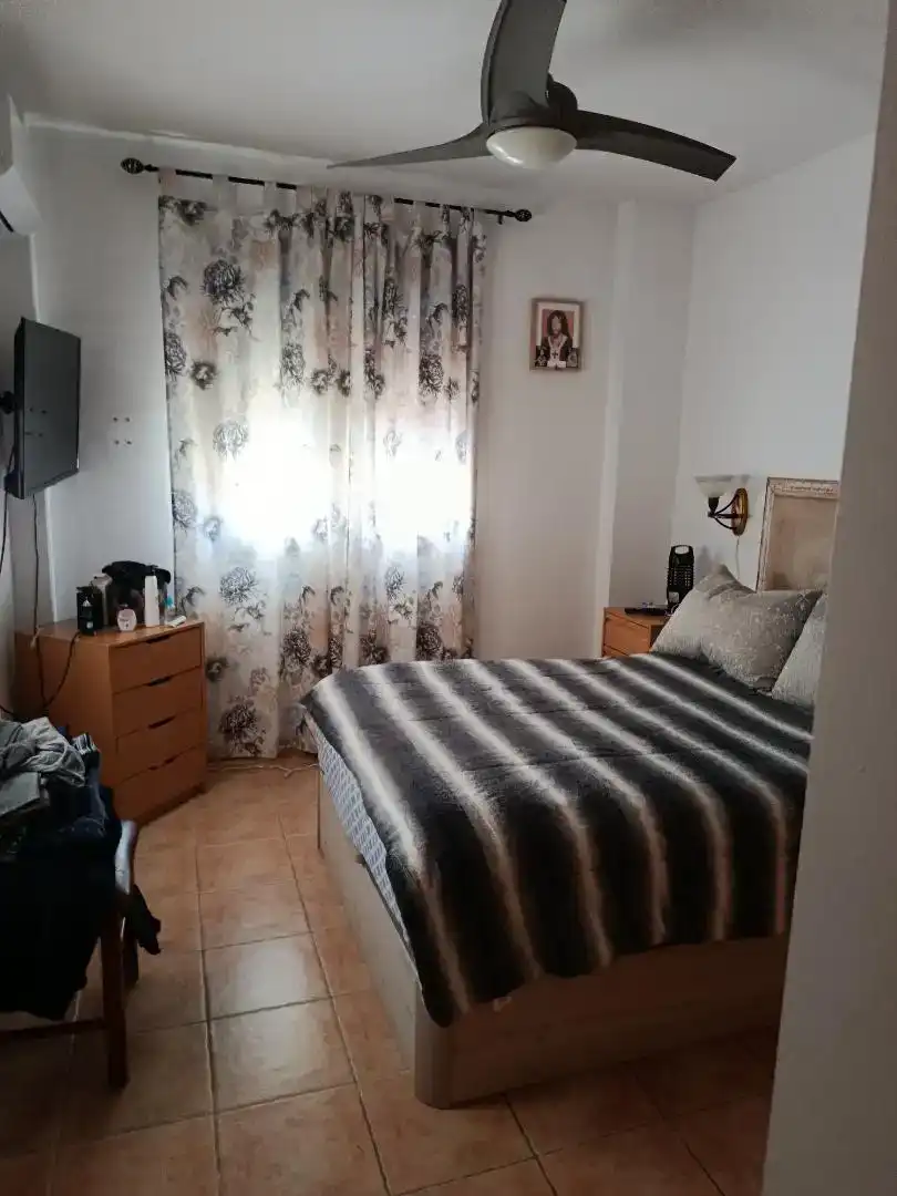 Habitación de Casa adosada en venta en Castellar de la Frontera con Aire acondicionado, Trastero y Horno