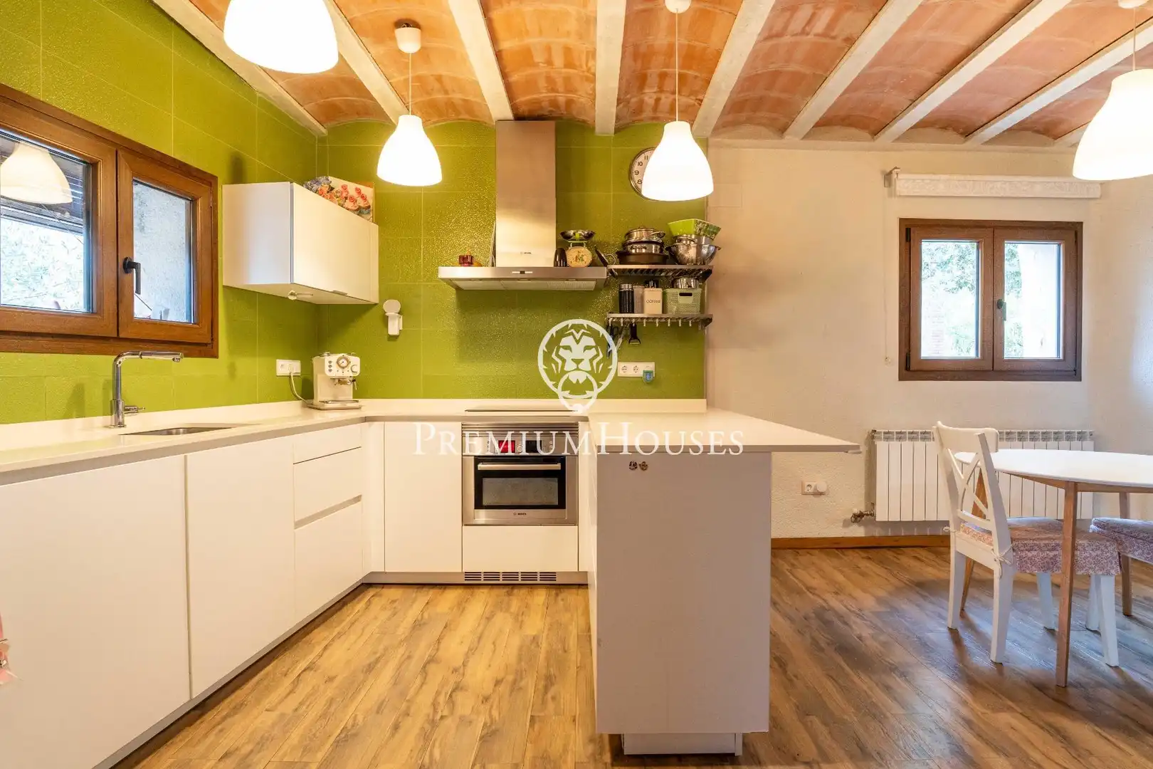 Cocina de Finca rústica en venta en Montblanc con Calefacción, Jardín privado y Terraza
