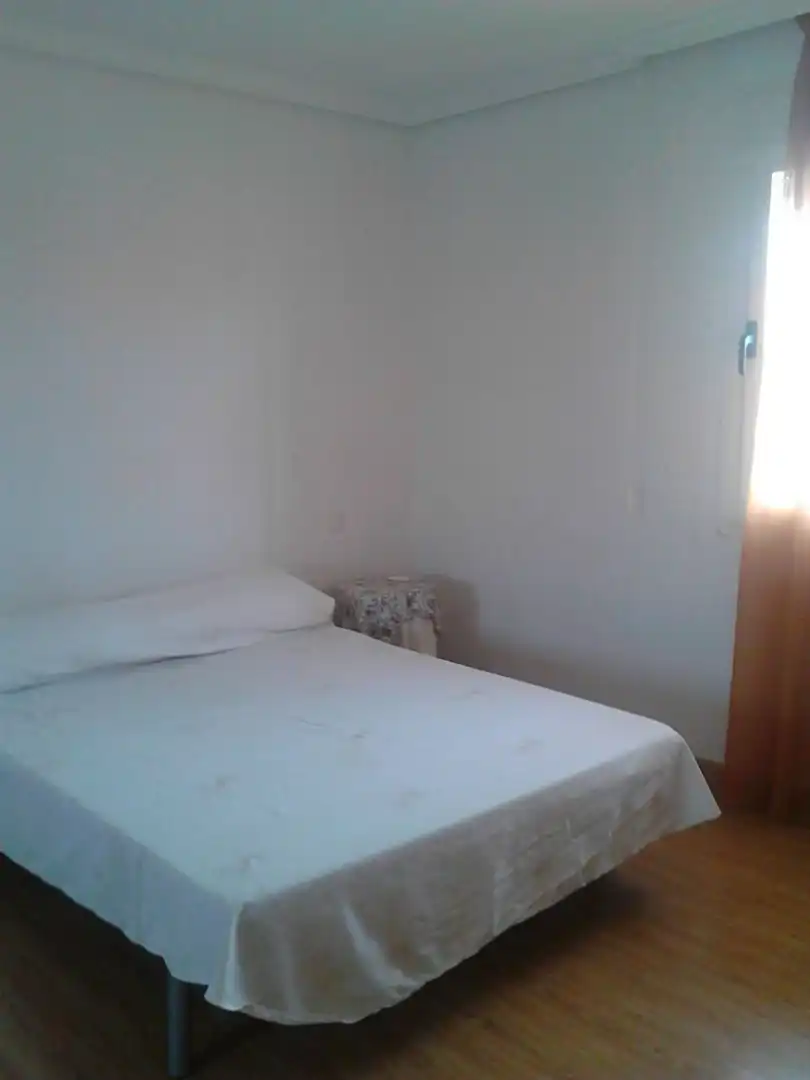 Bedroom of Flat for rent in Cáceres  with Heating, Terrace and Storage room
