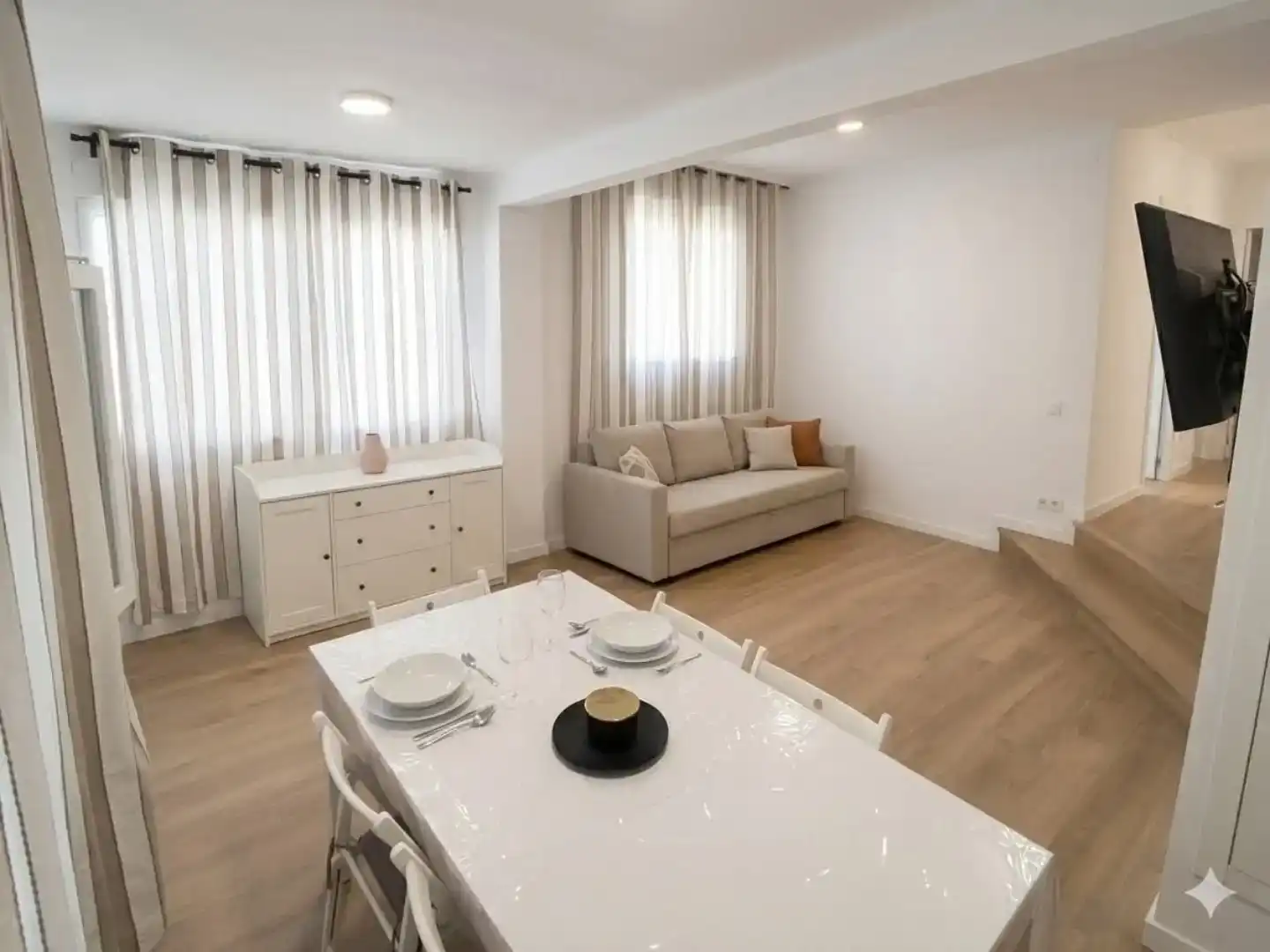 Sala d'estar de Casa o xalet de lloguer en Gandia amb Aire condicionat, Traster i Moblat
