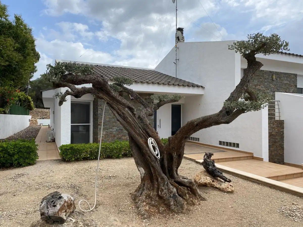 Houses for sale in Margallo, Grau - Quintanes