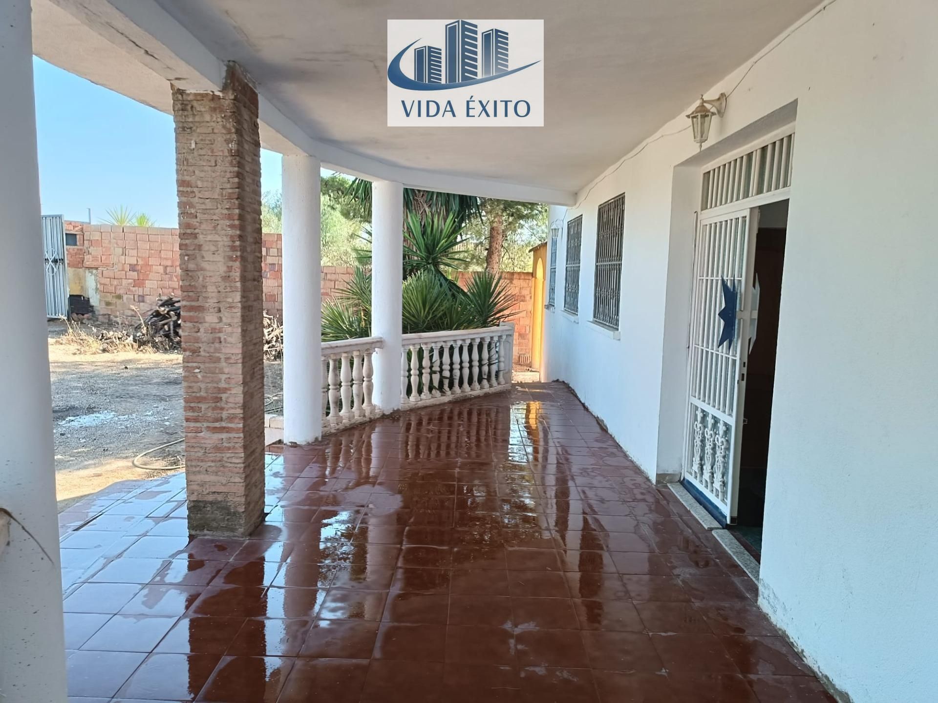 Exterior view of House or chalet for sale in Linares  with Terrace, Storage room and Balcony