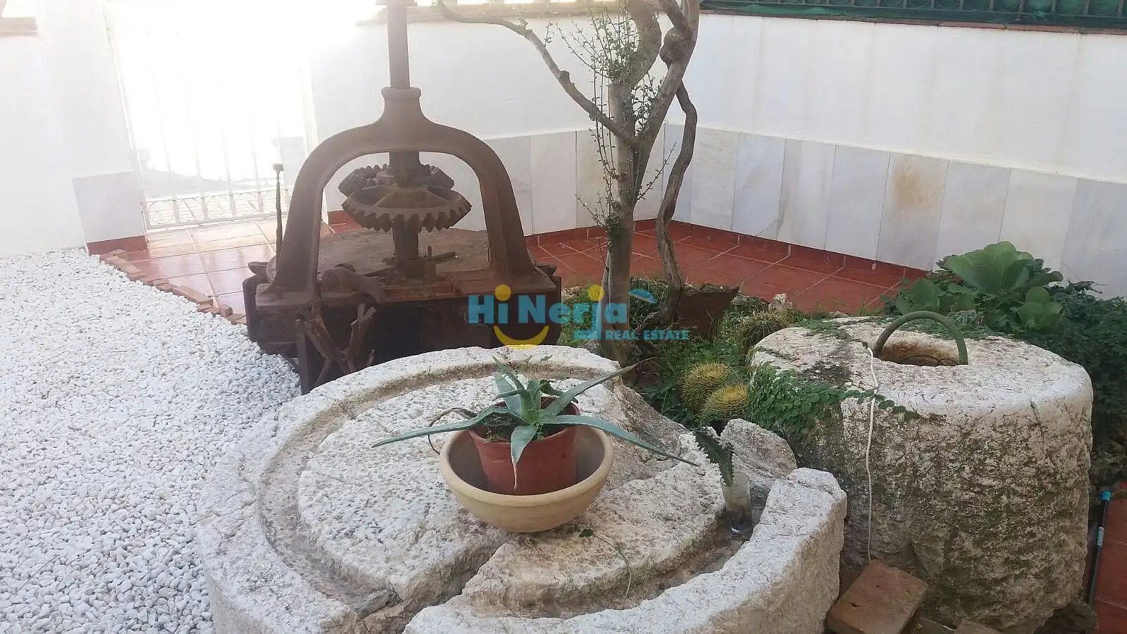 Casa amb piscina en venda a Torre del Mar