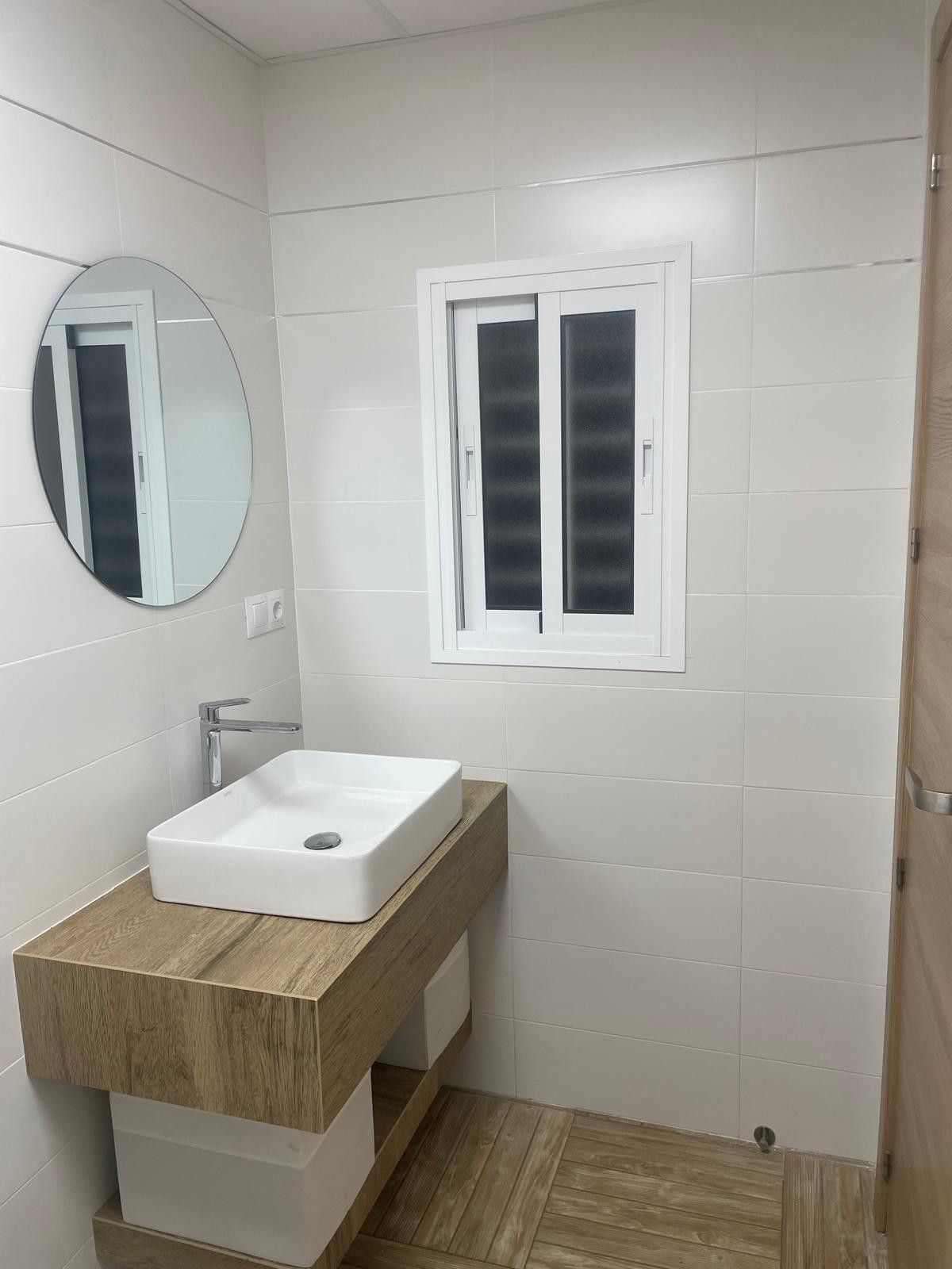 Bany de Casa o xalet en venda en Alhaurín El Grande amb Aire condicionat, Jardí privat i Terrassa