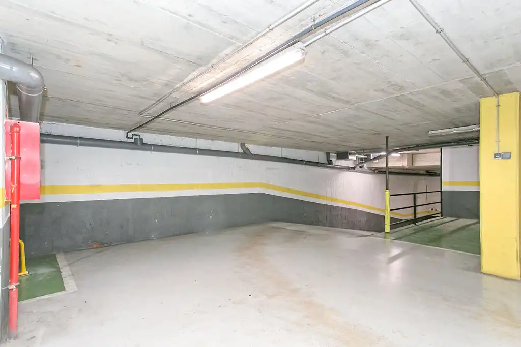 Parking avec ascenseur à vendre à C/ Saragossa, imagen 5