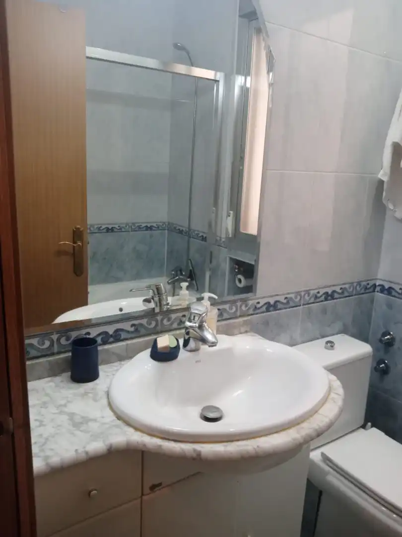 Room in Calle del Doctor Castelo, Ibiza de Madrid