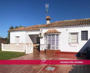 Exterior view of House or chalet for sale in Chiclana de la Frontera  with Air Conditioner, Private garden and Swimming Pool