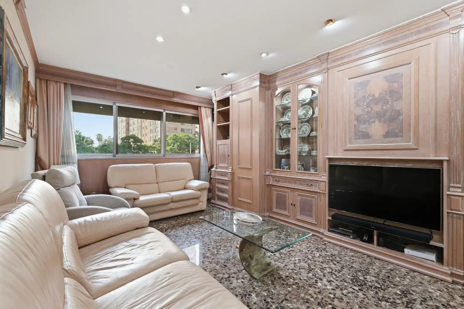 Piso con piscina en venta en Quatre Carreres, imagen 2