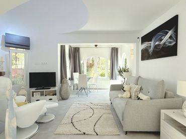 Chalet con piscina en venta en Casco Urbano