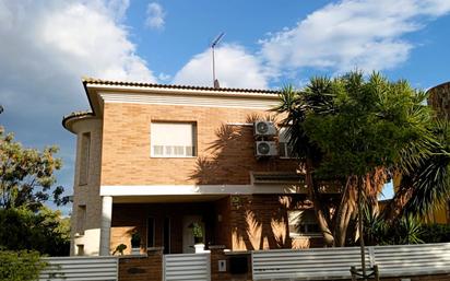 Exterior view of House or chalet for sale in  Tarragona Capital  with Air Conditioner, Heating and Private garden