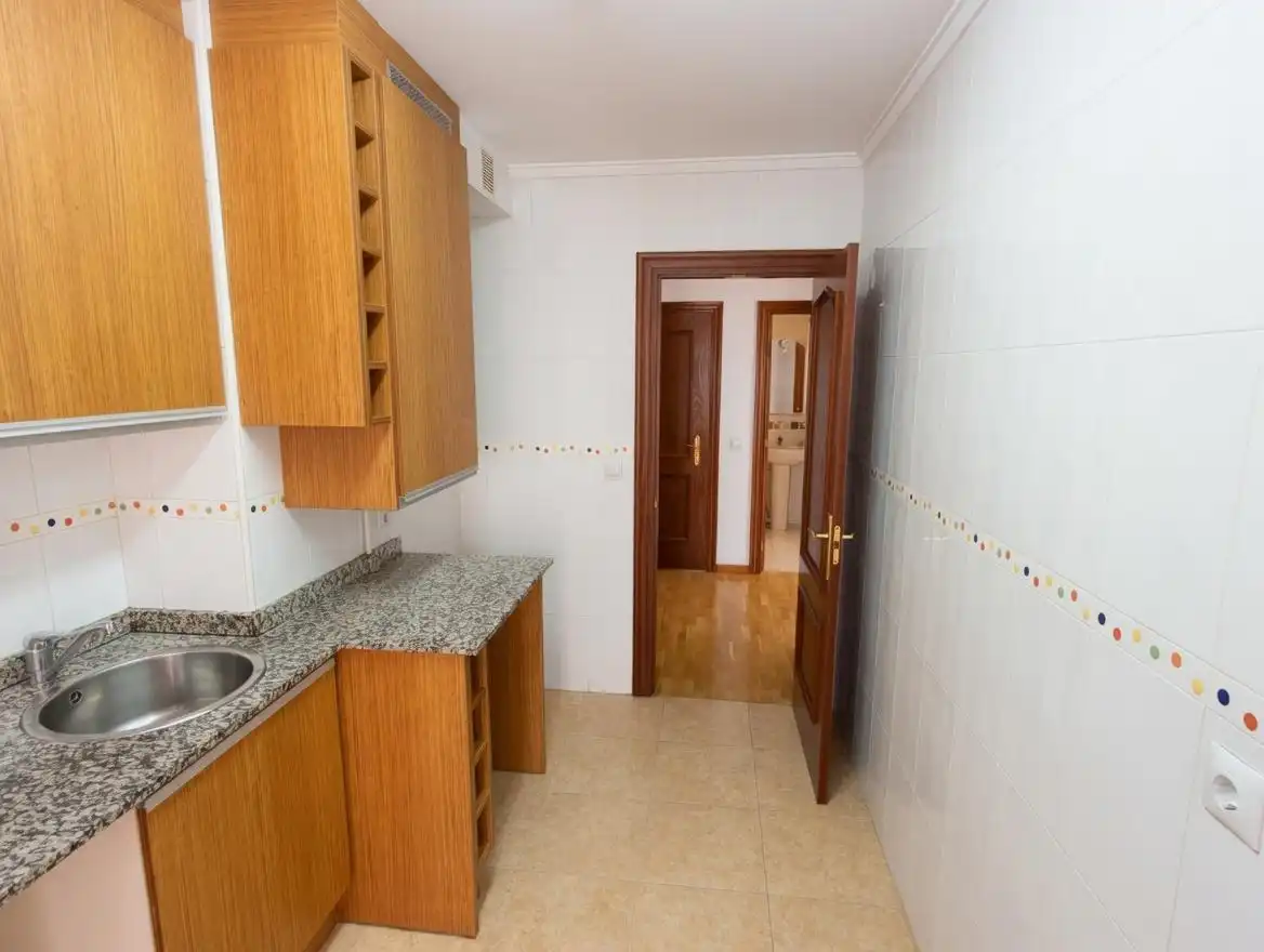 Cuina de Pis en venda en Siero amb Calefacció i Balcó