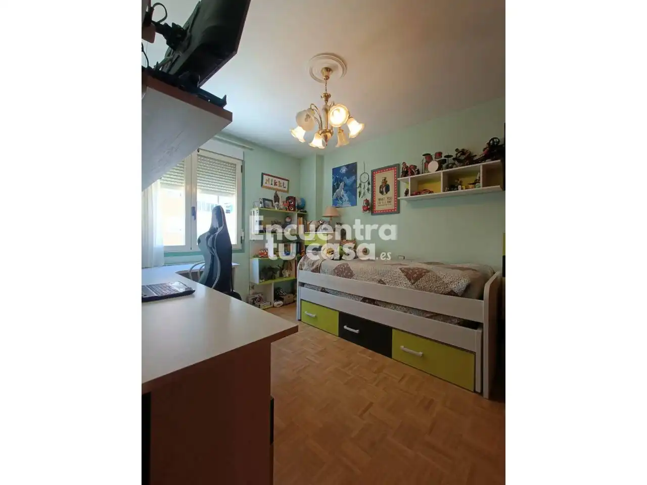 Habitación de Apartamento en venta en Miranda de Ebro con Calefacción, Parquet y Trastero