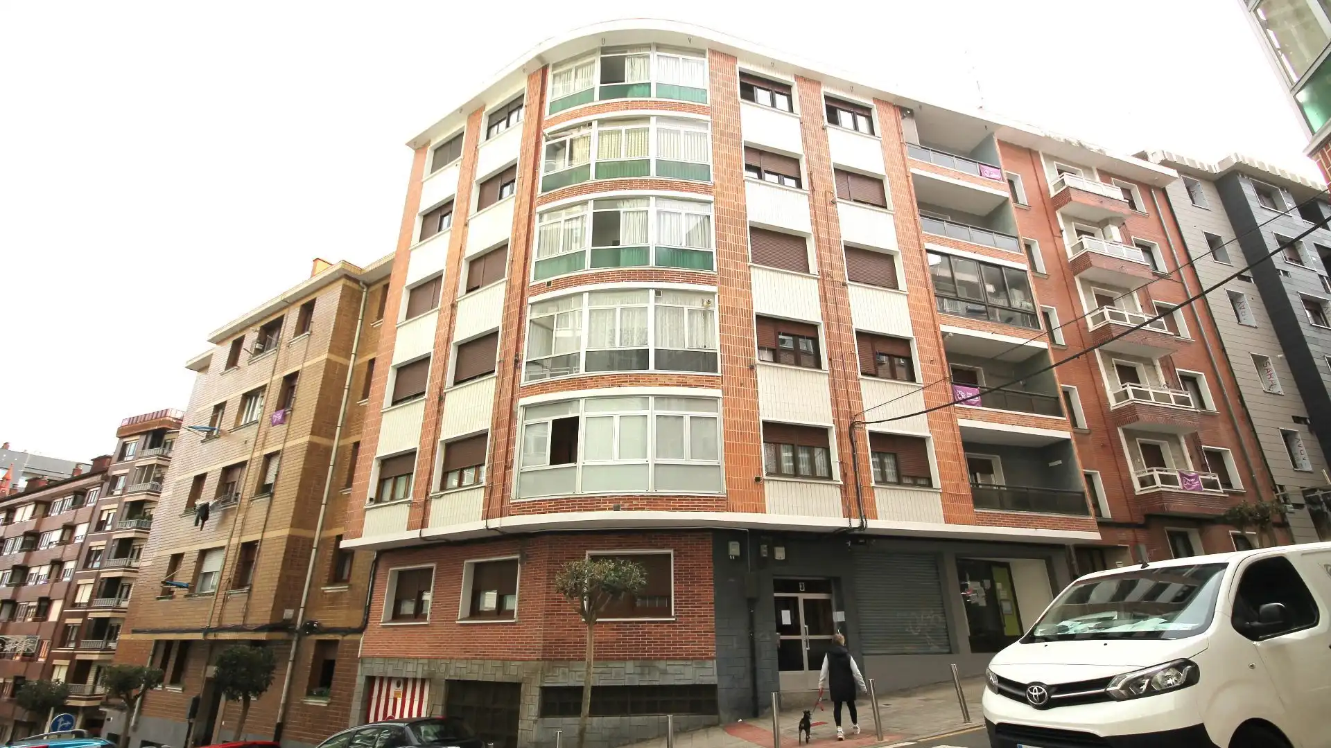 Vista exterior de Piso en venta en Santurtzi  con Calefacción, Terraza y Trastero