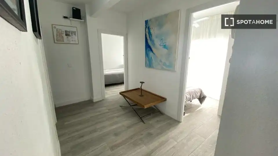 Bedroom of Flat for share in Madrid  with Air Conditioner, Terrace and Furnished