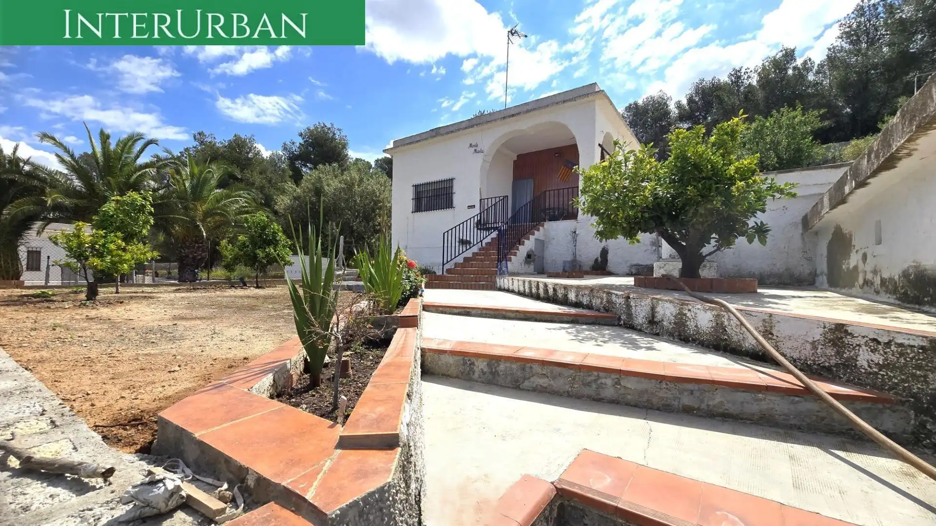 Vista exterior de Casa o chalet en venta en Casinos con Aire acondicionado, Calefacción y Jardín privado