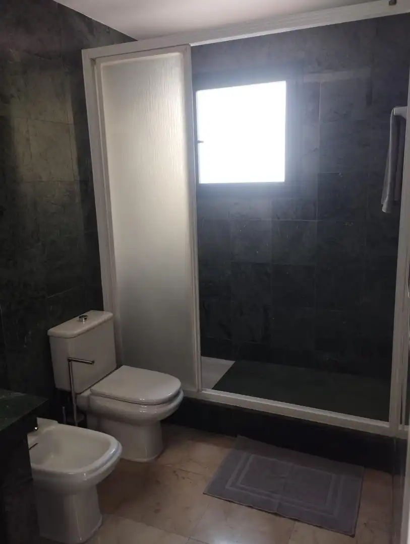 Badezimmer von Dachboden zur Miete in Marbella