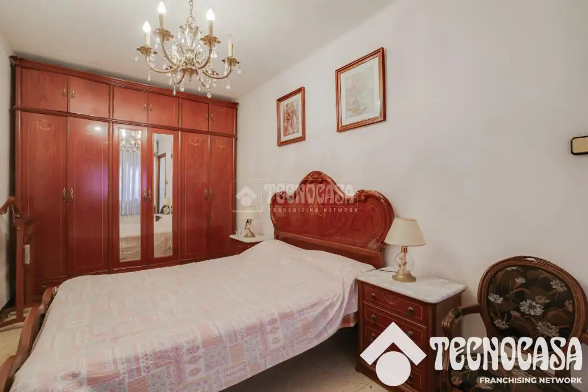 Habitación de Piso en venta en Badalona con Terraza