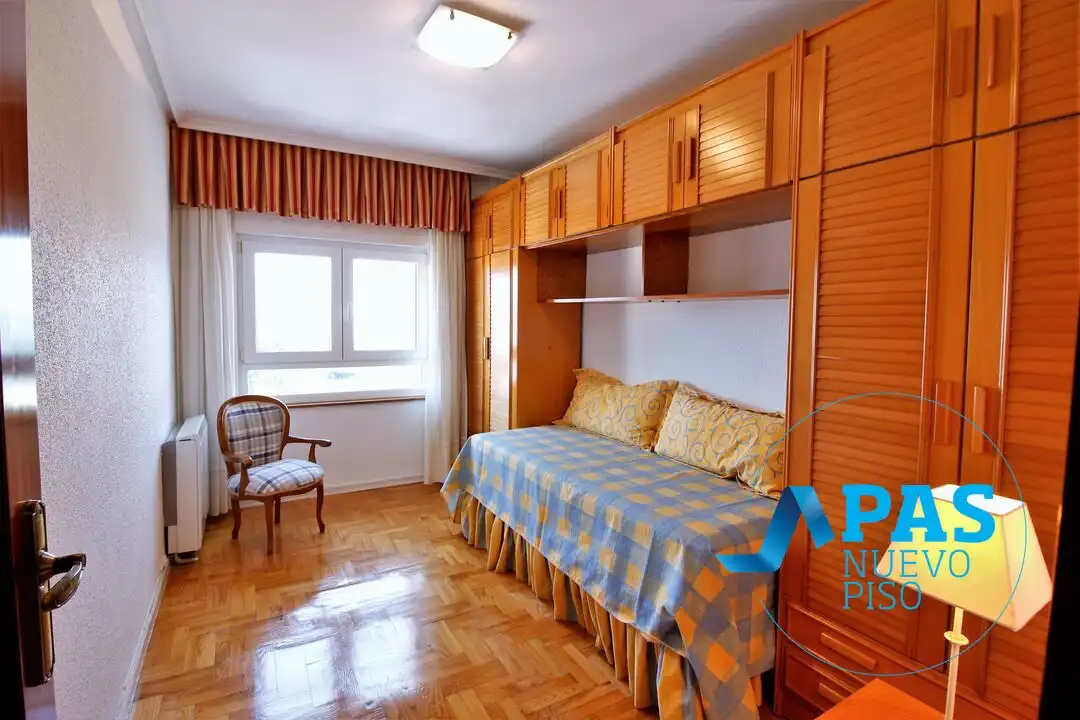 Habitación de Piso en venta en Santander con Calefacción