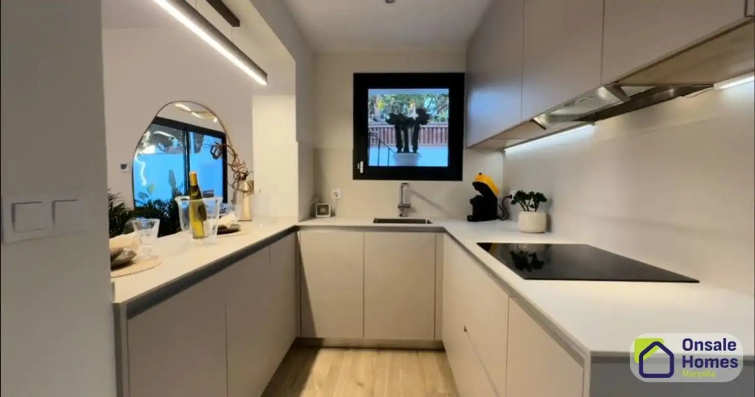 Cocina de Casa o chalet en venta en Marbella con Aire acondicionado, Jardín privado y Terraza