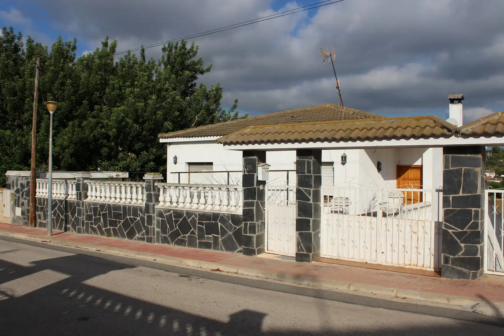 Haus oder Chalet zum Verkauf in ALZINES (DE LES), La Pobla de Montornès