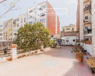 Exterior view of Flat for sale in  Barcelona Capital  with Air Conditioner, Terrace and Storage room