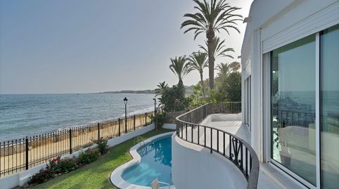 Villa en alquiler en Milla De Oro, 5 dormitorios.