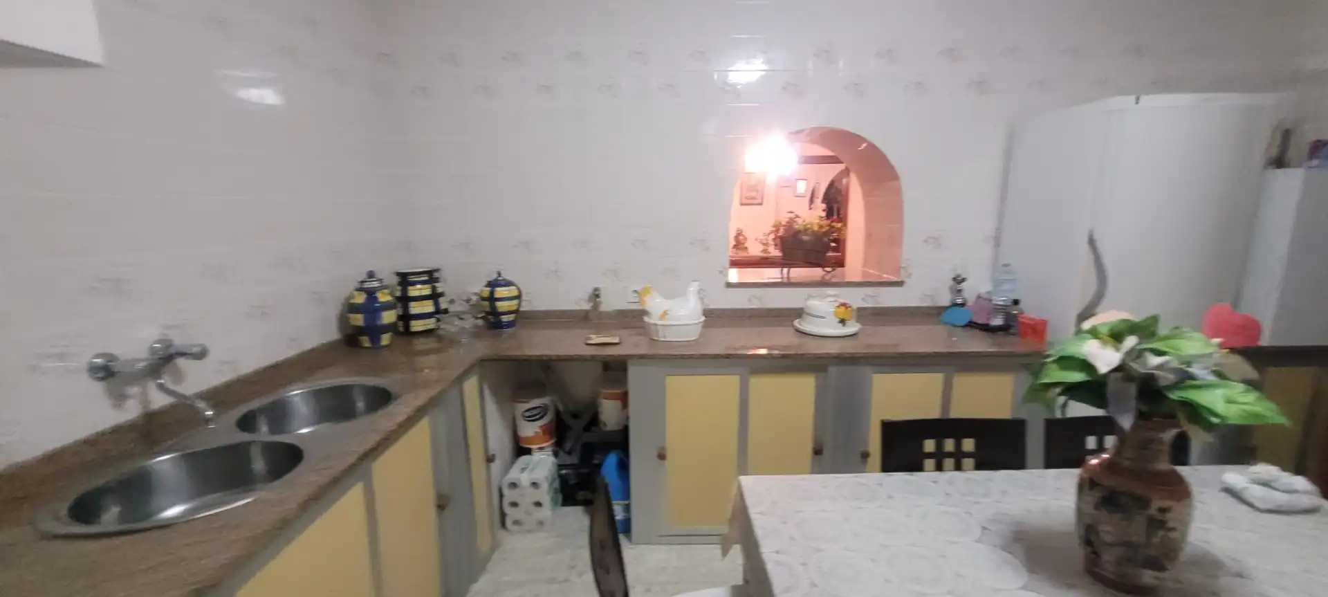 Cuina de Casa o xalet en venda en Algeciras amb Aire condicionat, Jardí privat i Terrassa