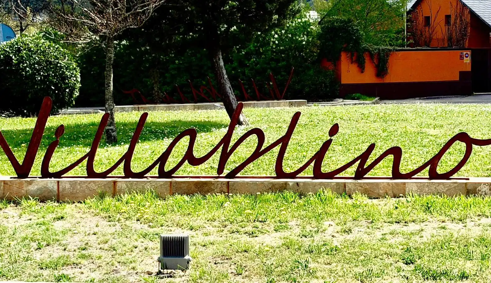 Parking de Piso en venta en Villablino con Balcón y Alarma