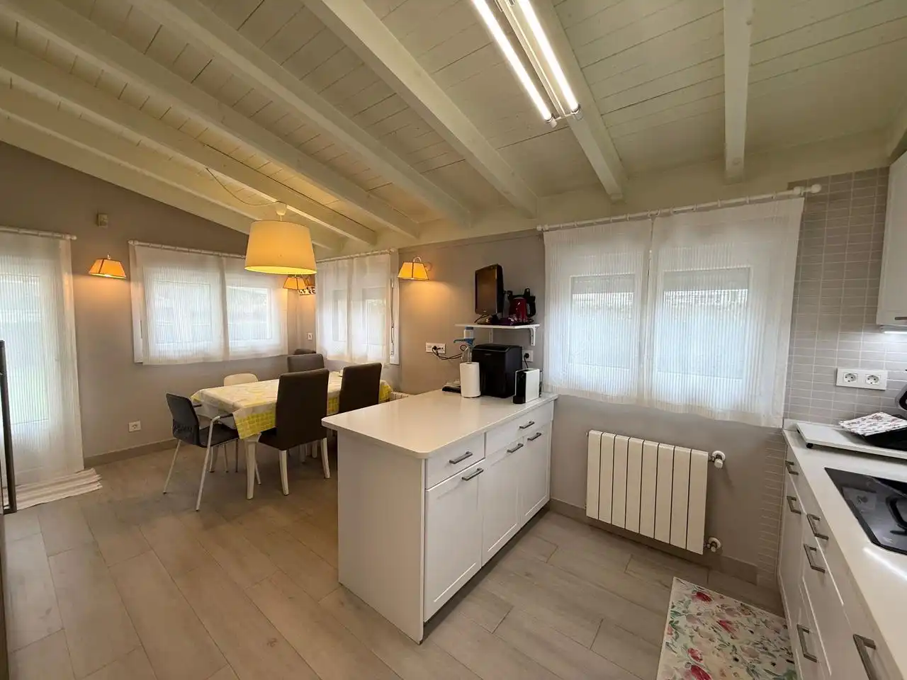 Cocina de Casa o chalet en venta en Castro-Urdiales con Calefacción, Jardín privado y Terraza