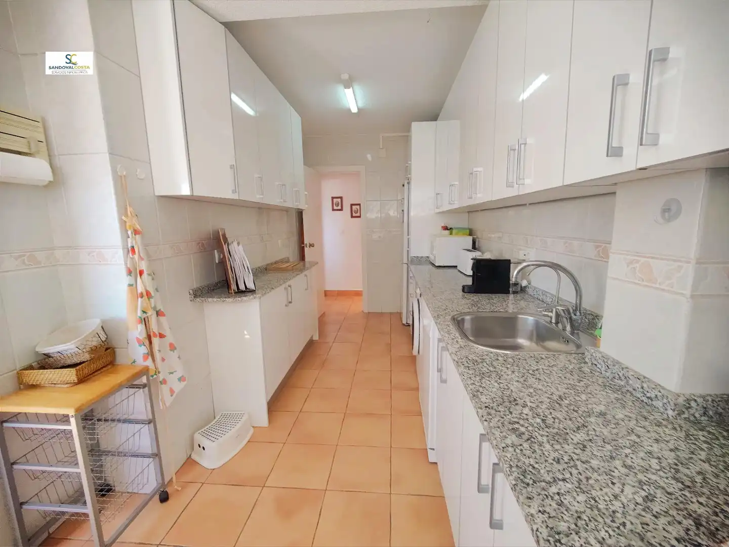 Küche von Wohnung zum Verkauf in Alicante / Alacant mit Klimaanlage und Gemeinschaftspool