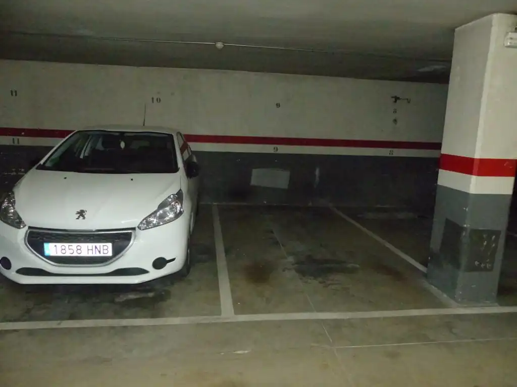 Parkplatz von Garage zum Verkauf in Barcelona