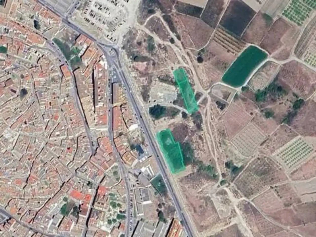 Residential land for sale in Parque de la Bombilla