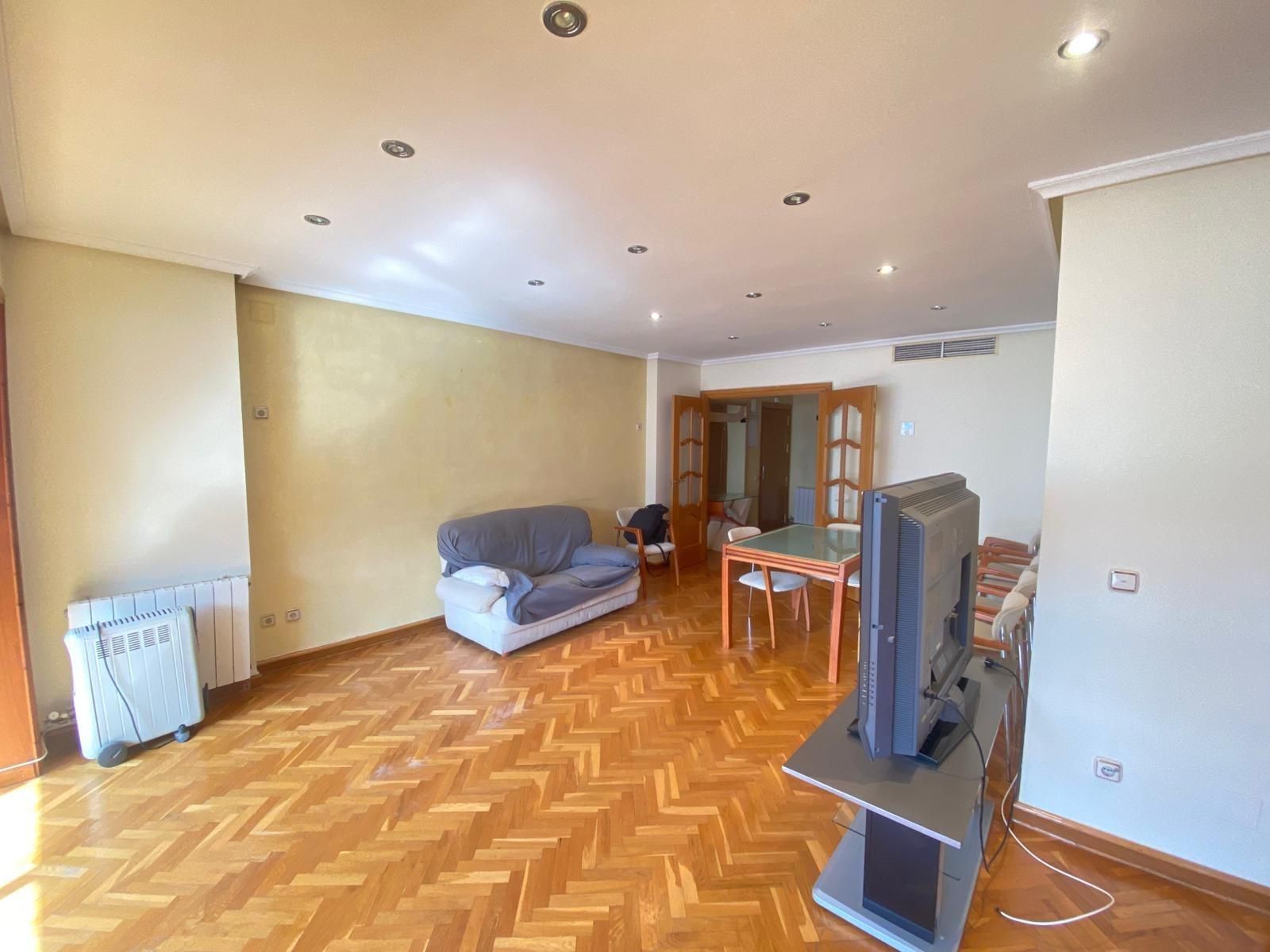 Flat for sale in San Mateo