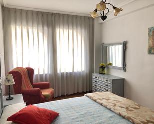 Bedroom of Flat to rent in Oviedo 