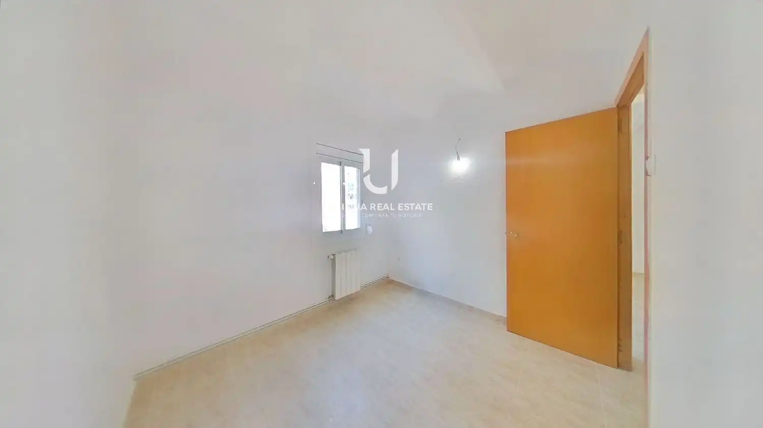 Schlafzimmer von Wohnung zum Verkauf in Sant Feliu de Llobregat mit Heizung und Ofen