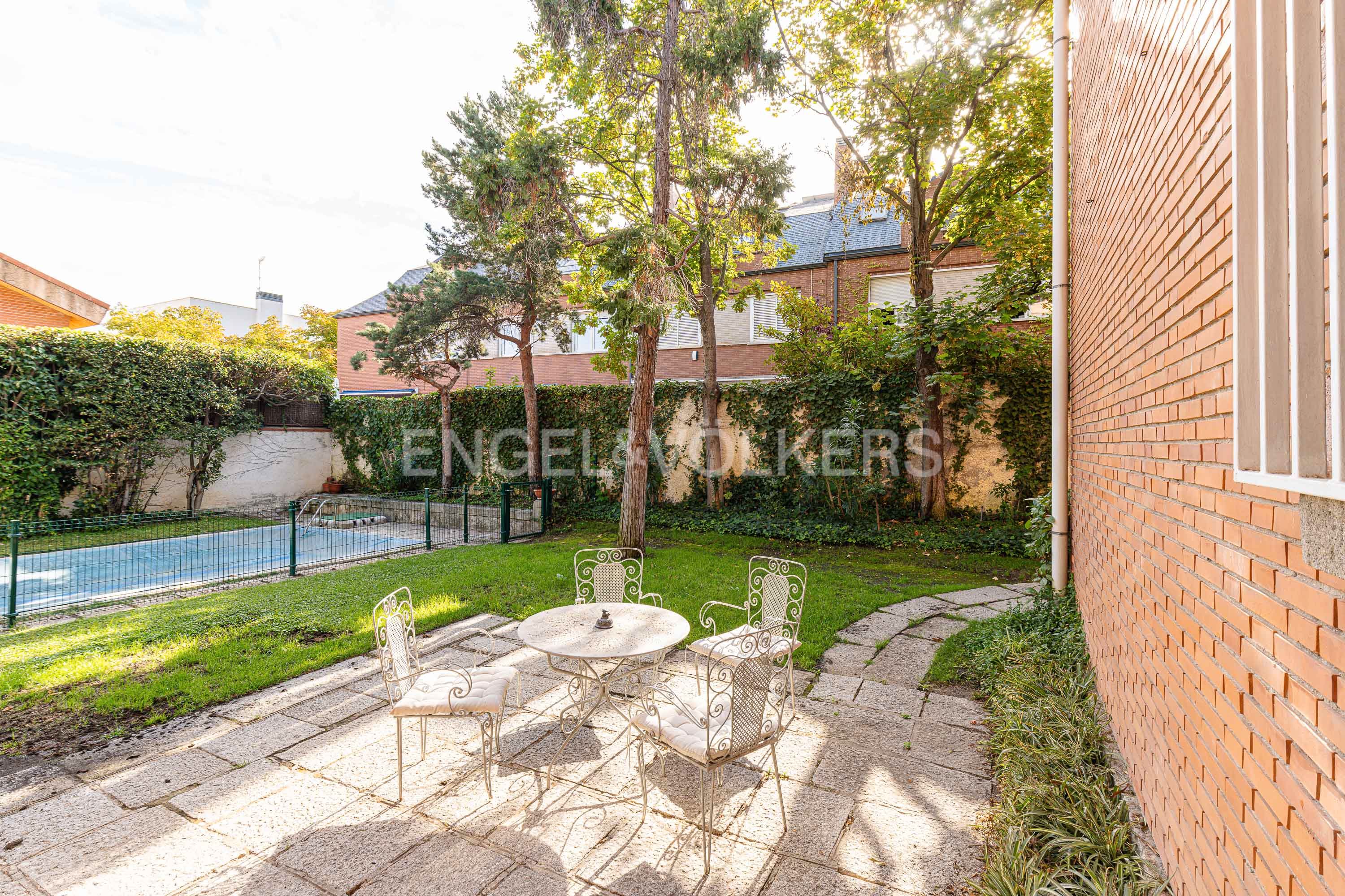 Terrace of House or chalet to rent in  Madrid Capital  with Air Conditioner, Heating and Private garden