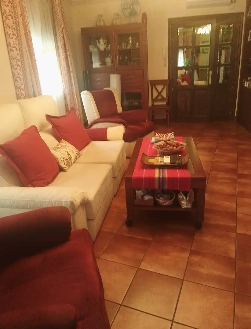 Sala de estar de Edificio en venta en Malpica de Tajo con Alarma