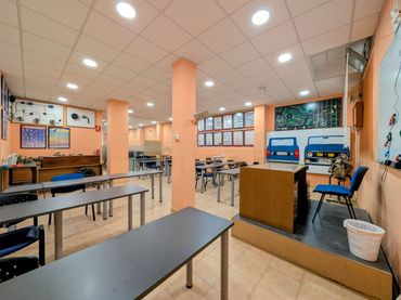 Locale commerciale in affitto a Loja