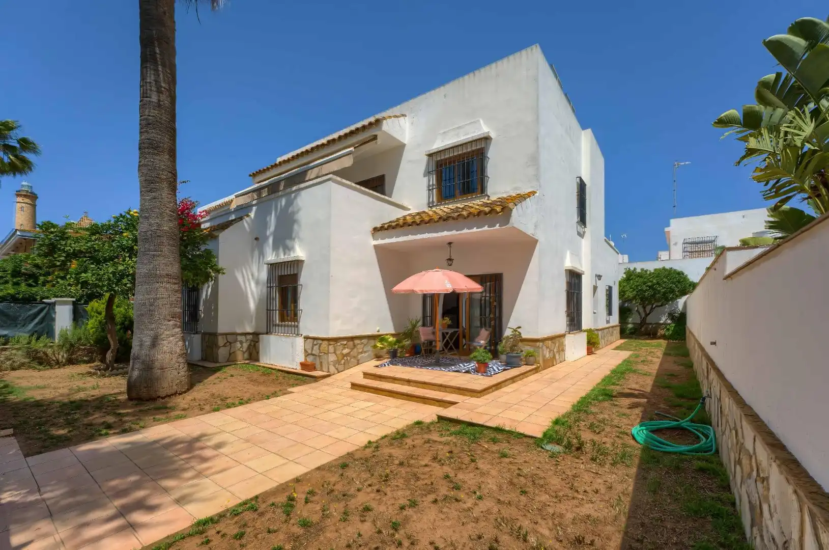 Jardín de Casa o chalet en venta en Chipiona con Aire acondicionado, Calefacción y Jardín privado