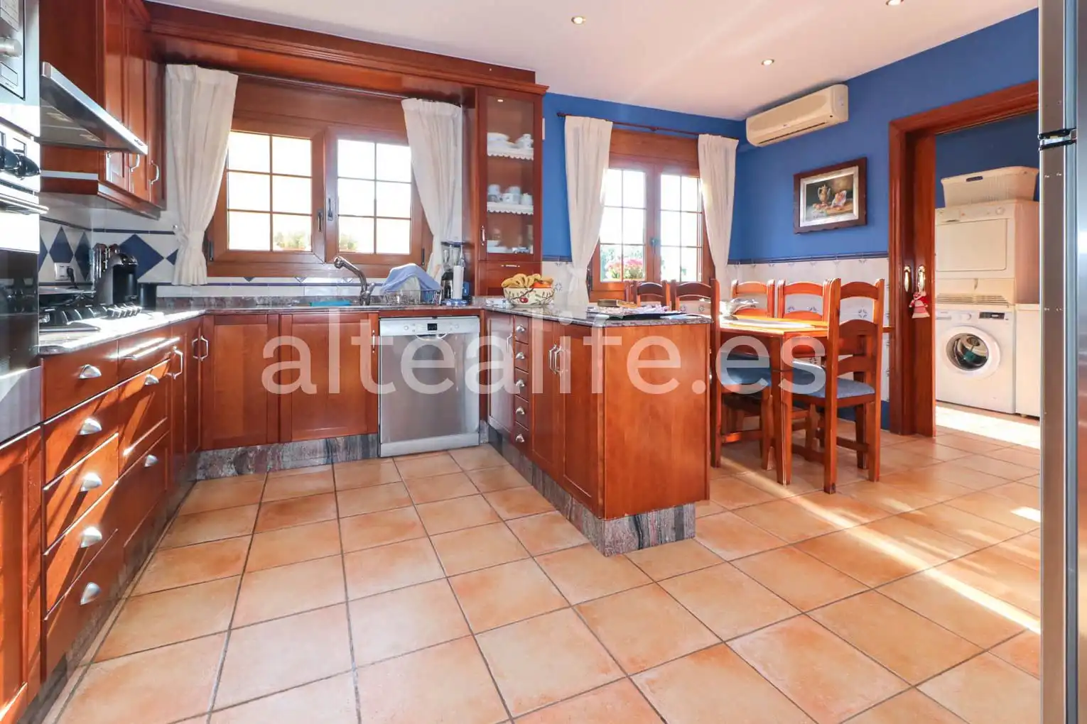 Cocina de Casa o chalet en venta en La Nucia con Aire acondicionado, Calefacción y Jardín privado