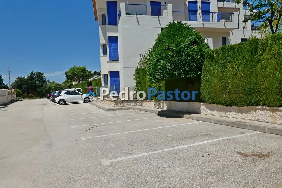 Parking de Apartamento en venta en Dénia con Aire acondicionado, Calefacción y Jardín privado