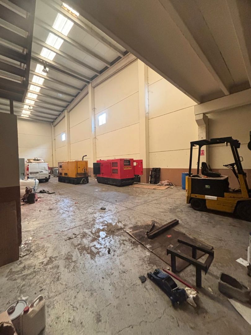 Nave industrial en venta en Ciempozuelos con Calefacción