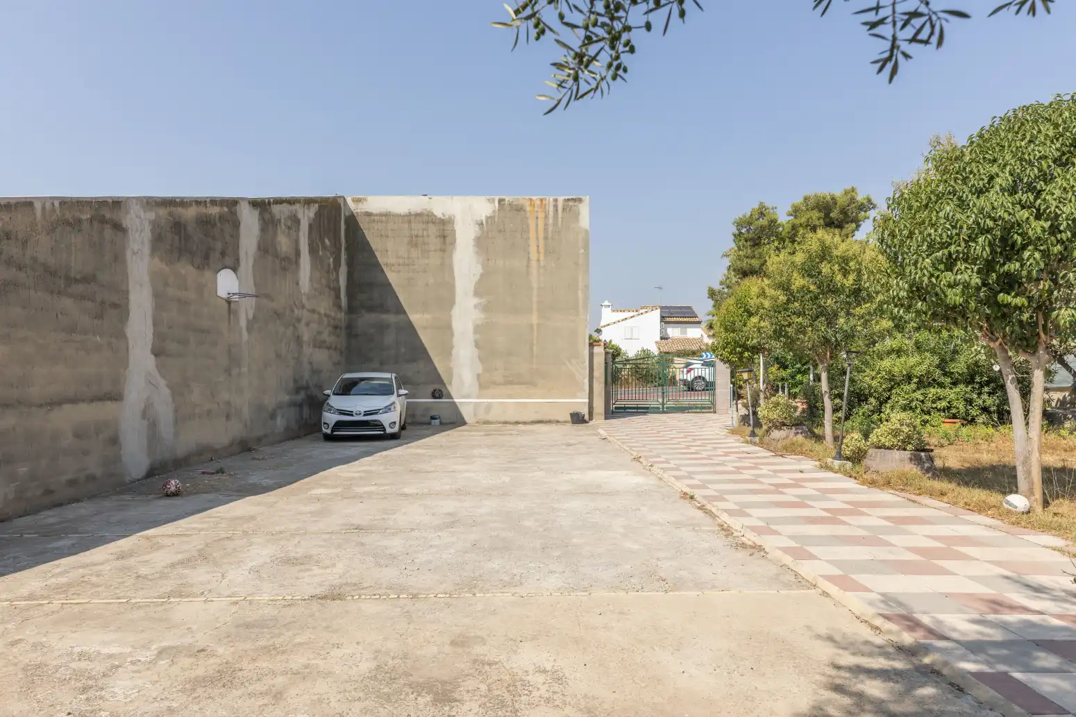 Parking of Houses for sale in Náquera  with Air Conditioner, Heating and Private garden