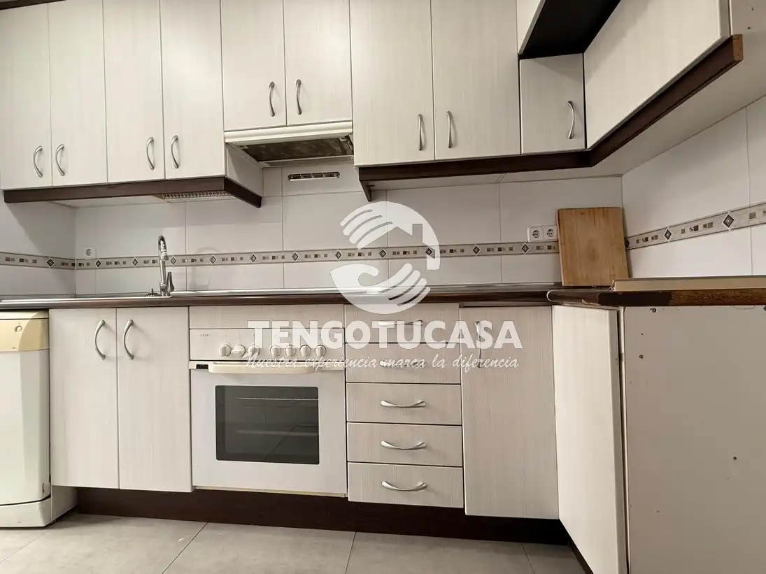 Kitchen of Flat for sale in Madrid  with Air Conditioner, Heating and Furnished